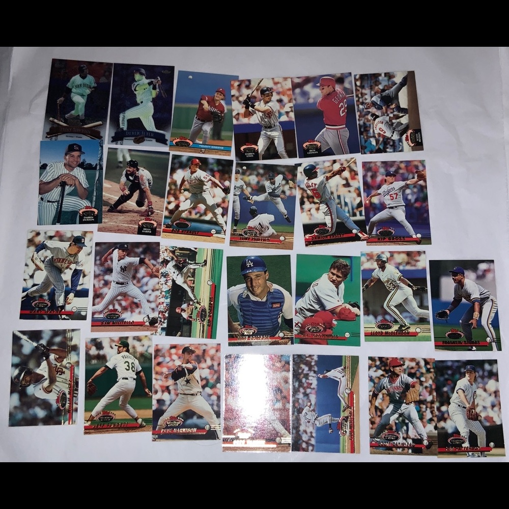 Bundle of Baseball Cards Lot 399